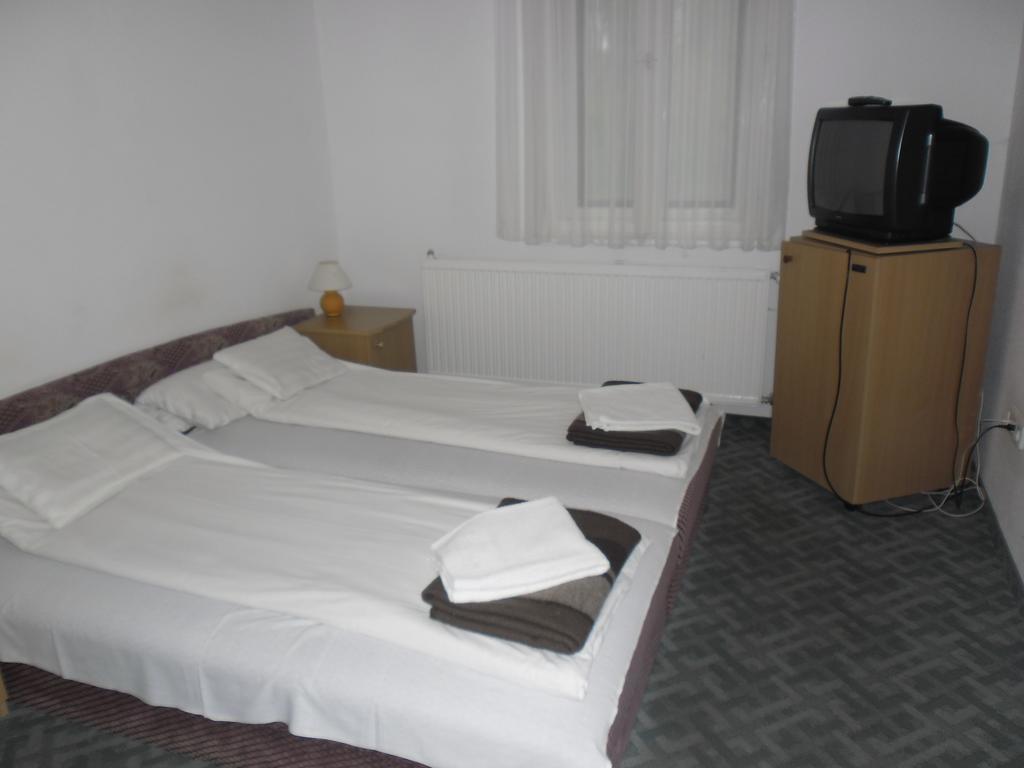 Bed and Breakfast Sebesviz Panzio Repashuta Camera foto